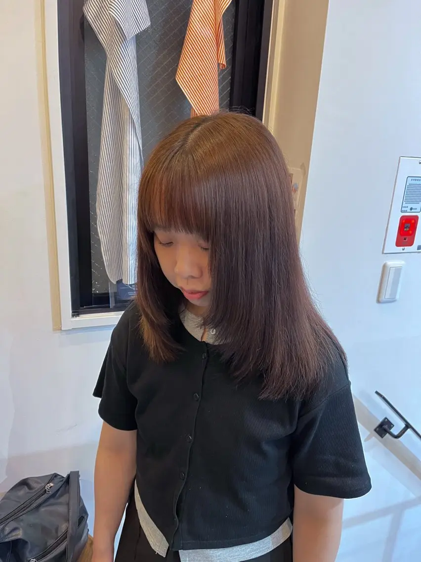 セミロング レイヤーカット カット anri/大阪/ レイヤーカットのヘアスタイル