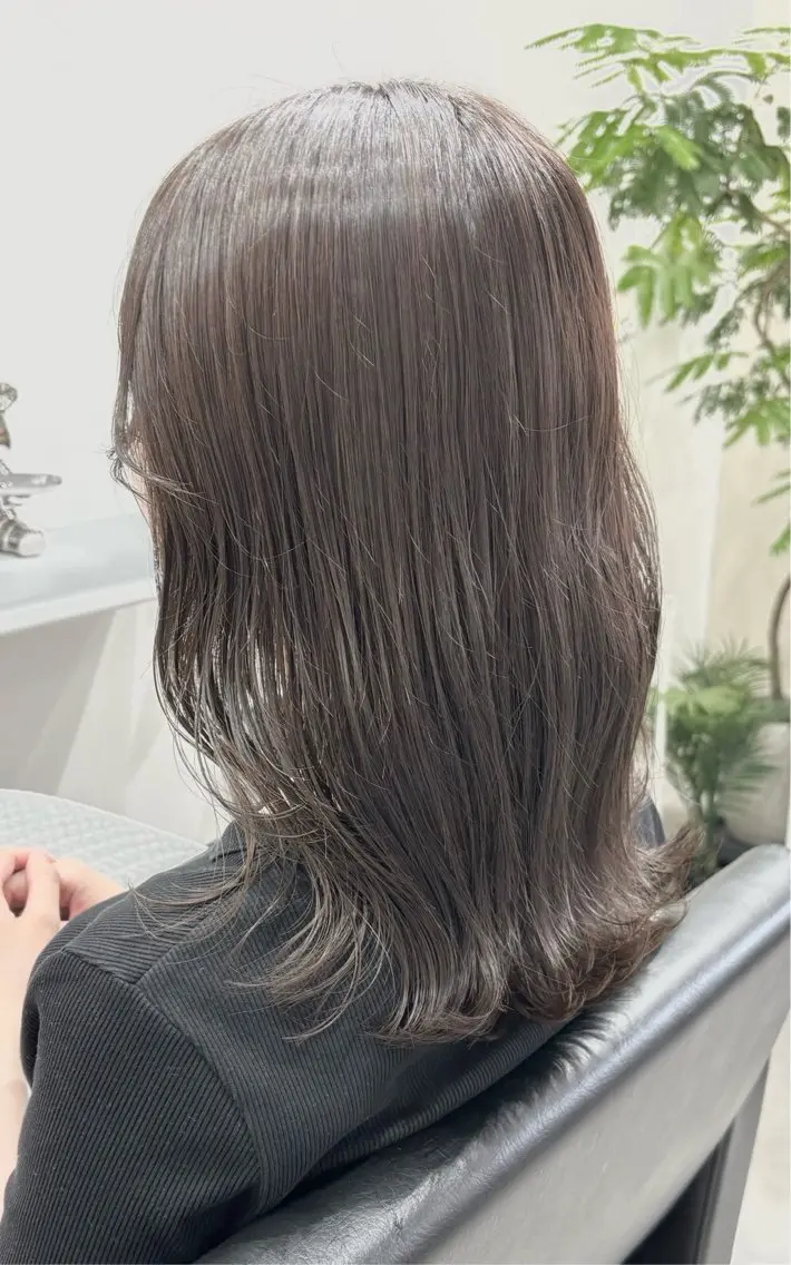 セミロング カラー ヘーゼル カット ヘアカラー トリートメント Lumo Yu-kiのヘアスタイル