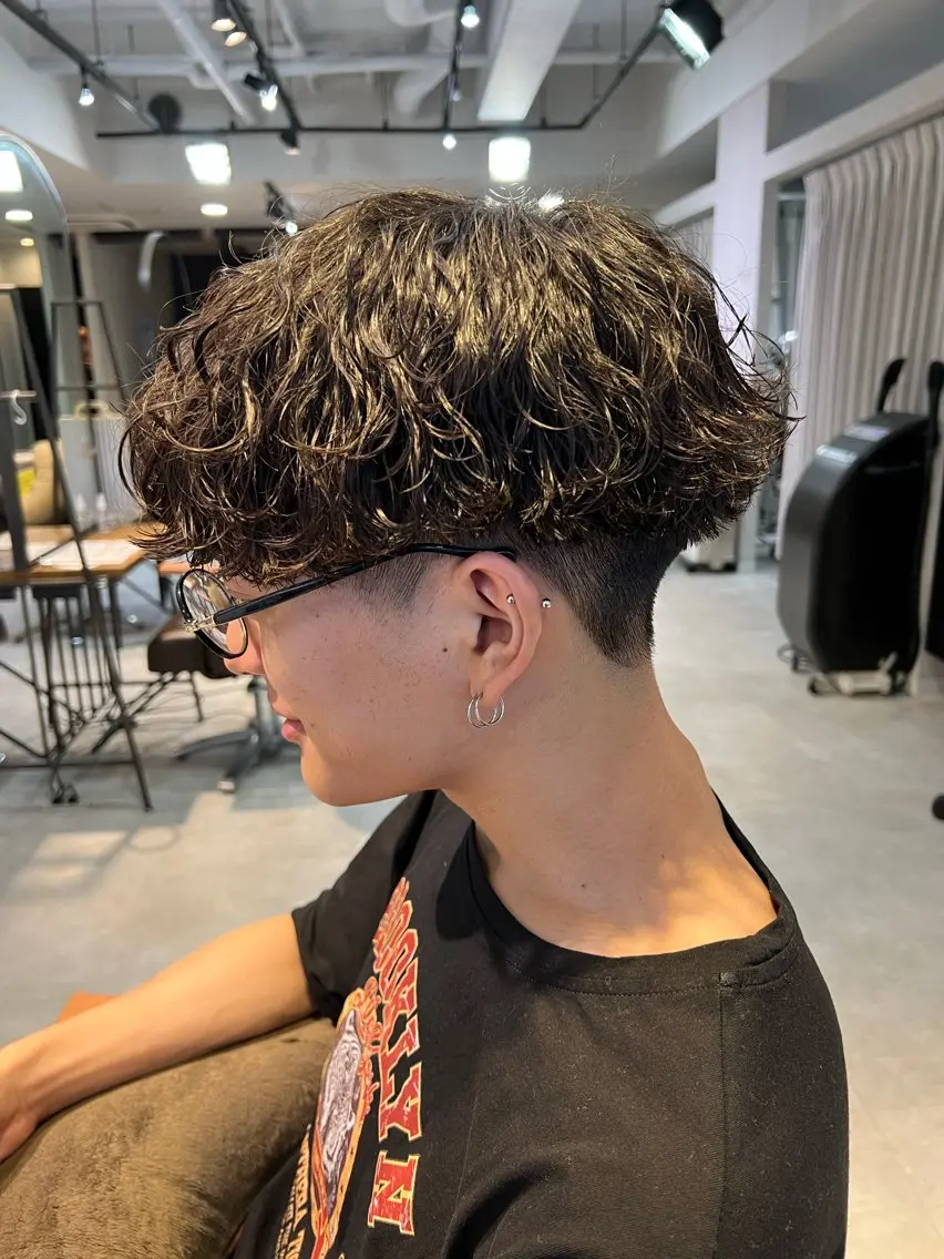 パーマ メンズ メンズパーマ特化/ シャドウ/波巻/陸翔のヘアスタイル