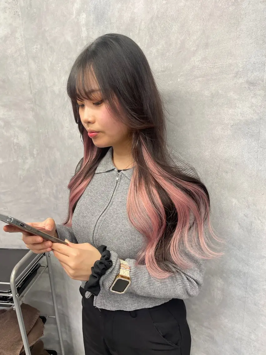ロング カラー ブリーチ 透明感カラー ピンクカラー エクステ ヘアカラー エクステ 福西 洋斗のヘアスタイル