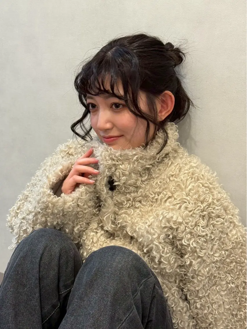 ミディアム お団子ヘア ヘアカラー Hanon 美桜のヘアスタイル