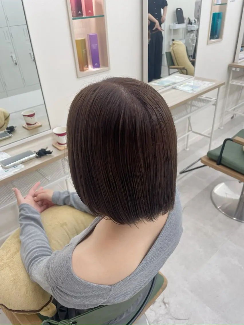 ショート カラー カット ヘアカラー トリートメント NaVIユウジ 透明感カラーのヘアスタイル