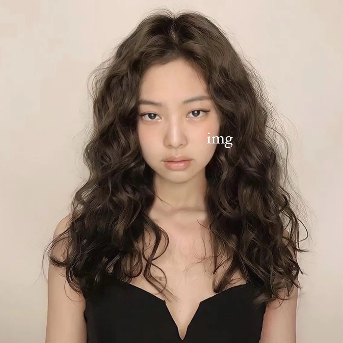 ロング パーマ 韓国風ヘア ニュアンスパーマ スパイラルパーマ パーマ 𝙎𝙚𝙞𝙧𝙖 ☆カット/パーマのヘアスタイル