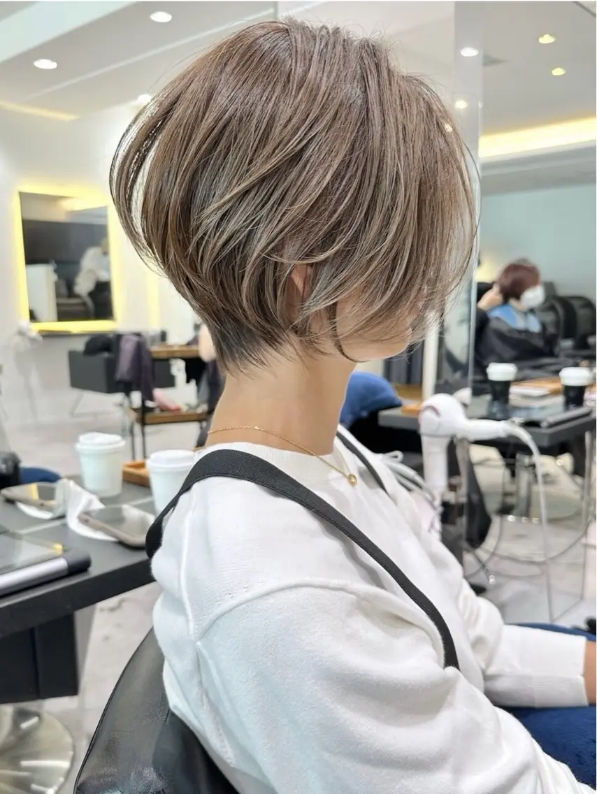 ショート カラー カット ヘアカラー 🌼安野祥華 銀座大人ショート🌼のヘアスタイル