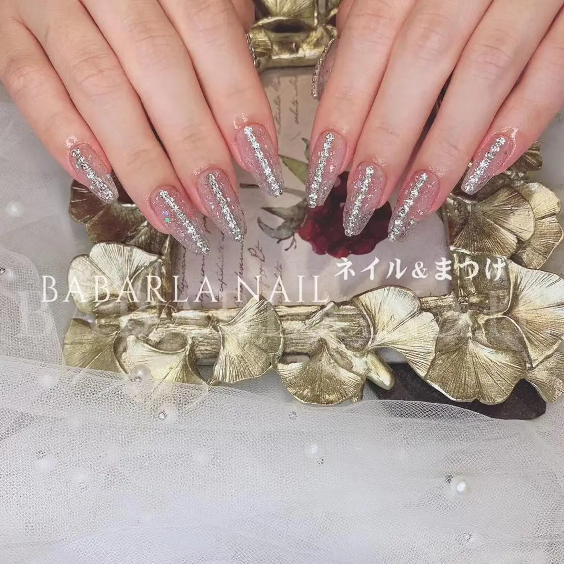 ネイル ラメ(グリッター) ストーンネイル Babarla Nailのネイルデザイン