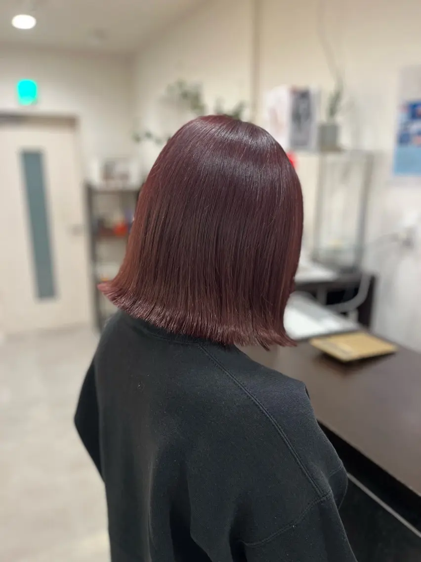 ミディアム カラー ブリーチ ボルドーカラー ラベンダーカラー ヘアカラー トリートメント ゆな🎀ハイトーン /レイヤーのヘアスタイル