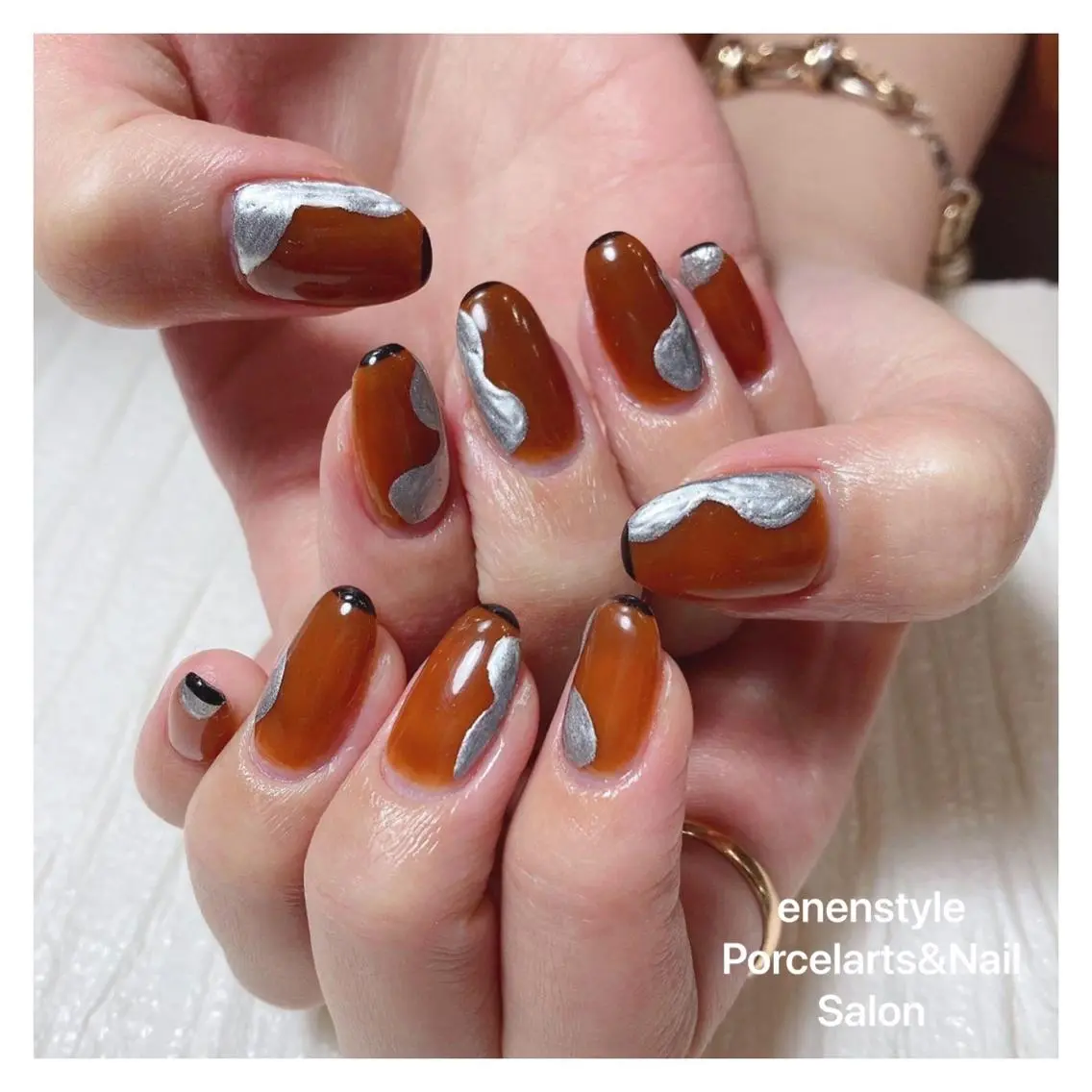 ミディアム ネイル ハンドネイル 🐾enen style 🐾のネイルデザイン