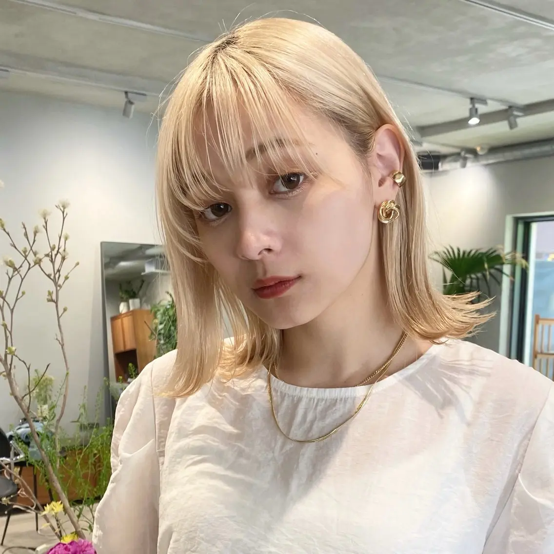 ミディアム ヘアカラー トリートメント 💫艶ハイトーン×髪 質改善💫リュウトのヘアスタイル