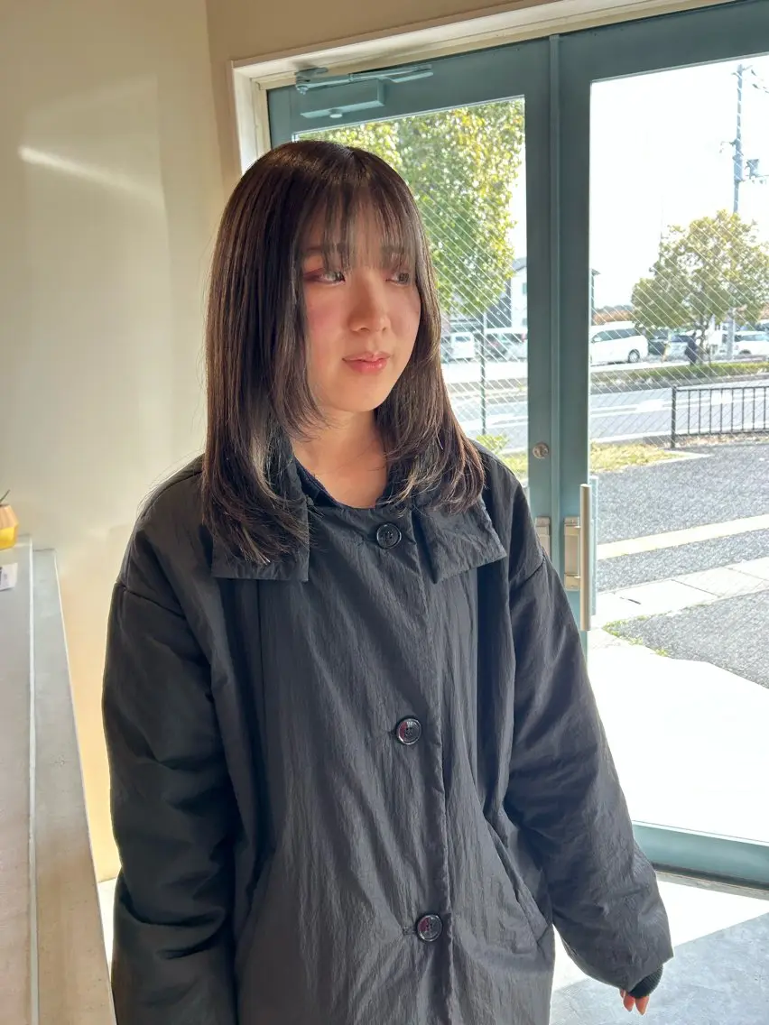 ミディアム ミディアムレイヤー レイヤーカット 藤田 果穂のヘアスタイル