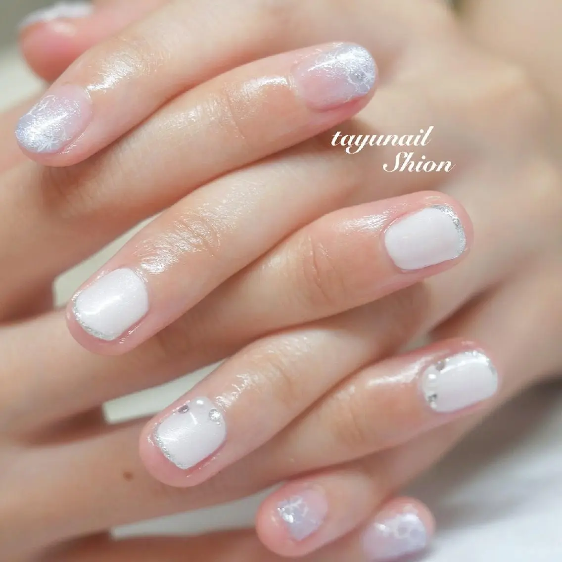 ネイル アートネイル ブルー フレンチネイル ジェルネイル グラデーション ネイルサロン 【たゆnail】のネイルデザイン