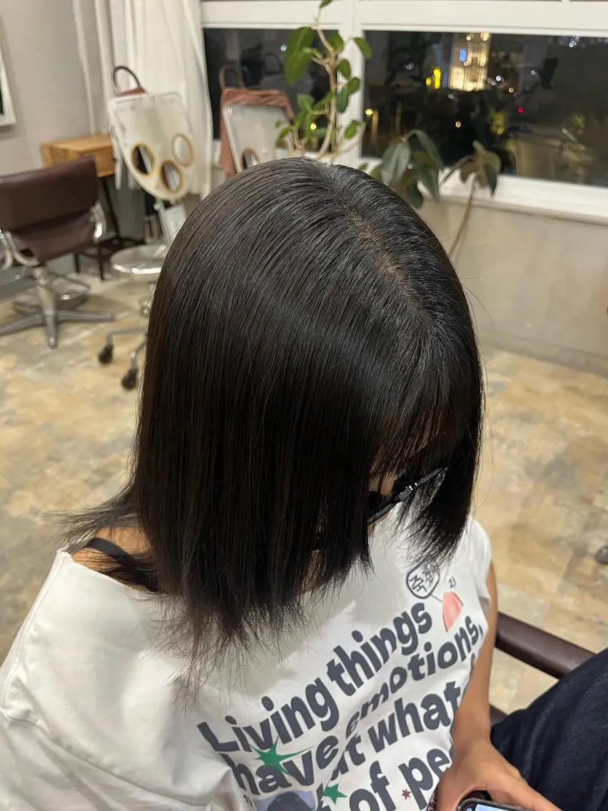 ミディアム 縮毛矯正 かわにし ひなた🐰のヘアスタイル