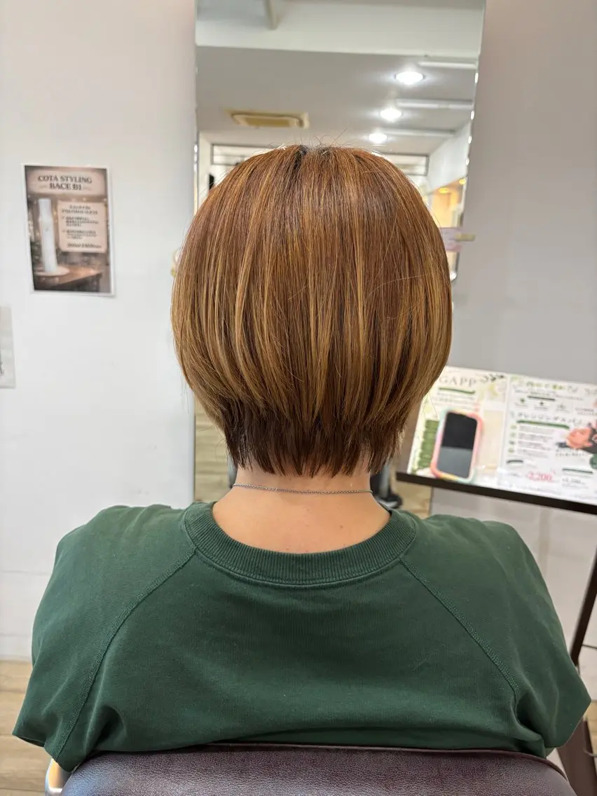 ショート 桑田 彩奈のヘアスタイル