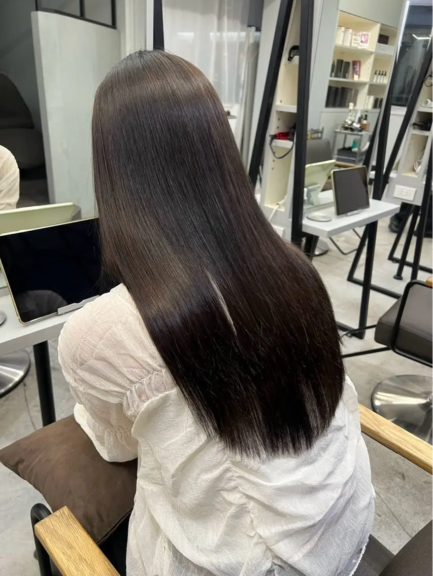 ロング パーマ 髪質改善 レイヤーカット 縮毛矯正 トリートメント 酸性ストレート 縮毛矯正 🍒モテ暖色カラー × うる艶✧ ゆなのヘアスタイル