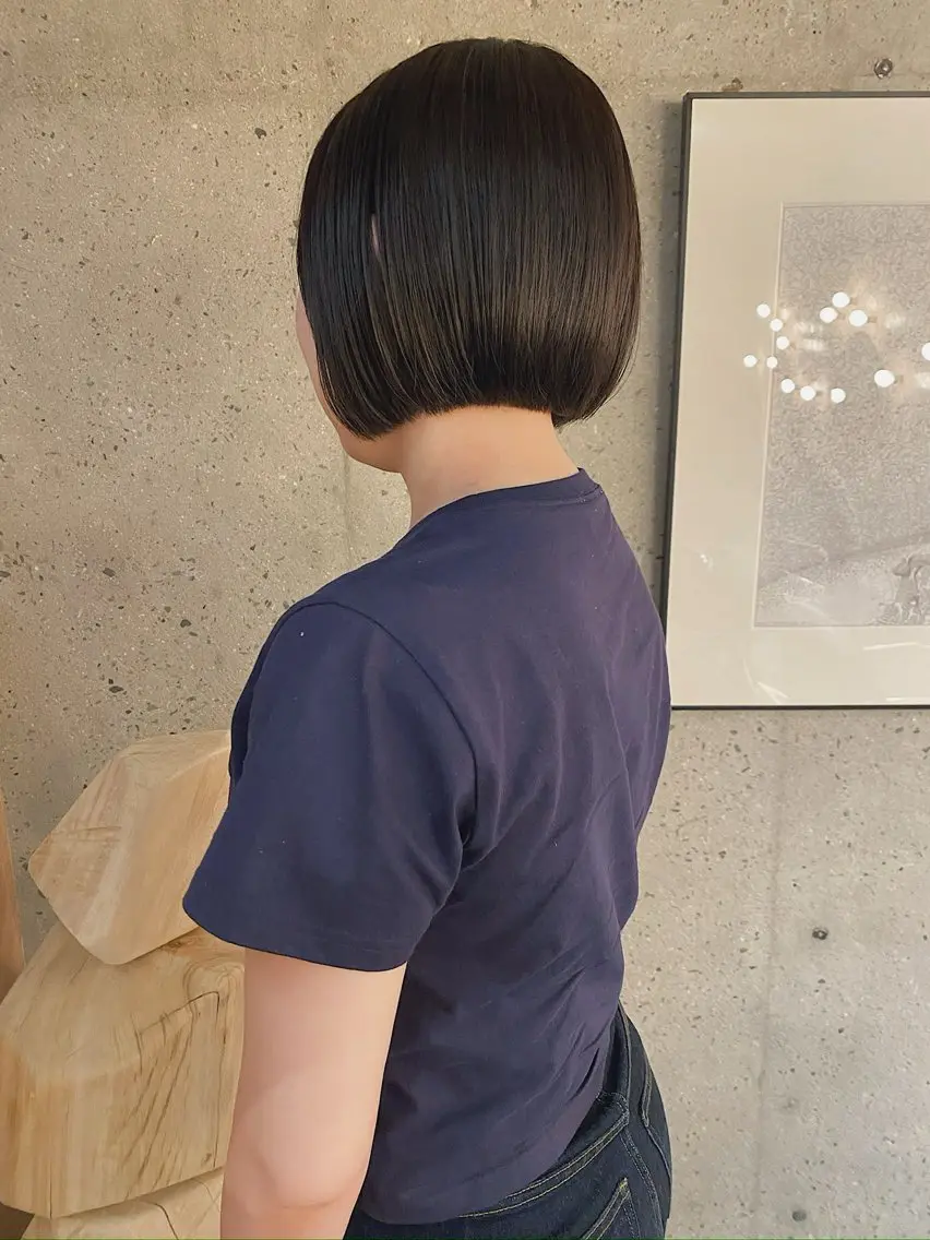 ショート 切りっぱなしボブ 前下がりボブ ボブレイヤー ボブ くびれヘア 平尾薬院/IZAKI ボブ/ショート/前髪のヘアスタイル