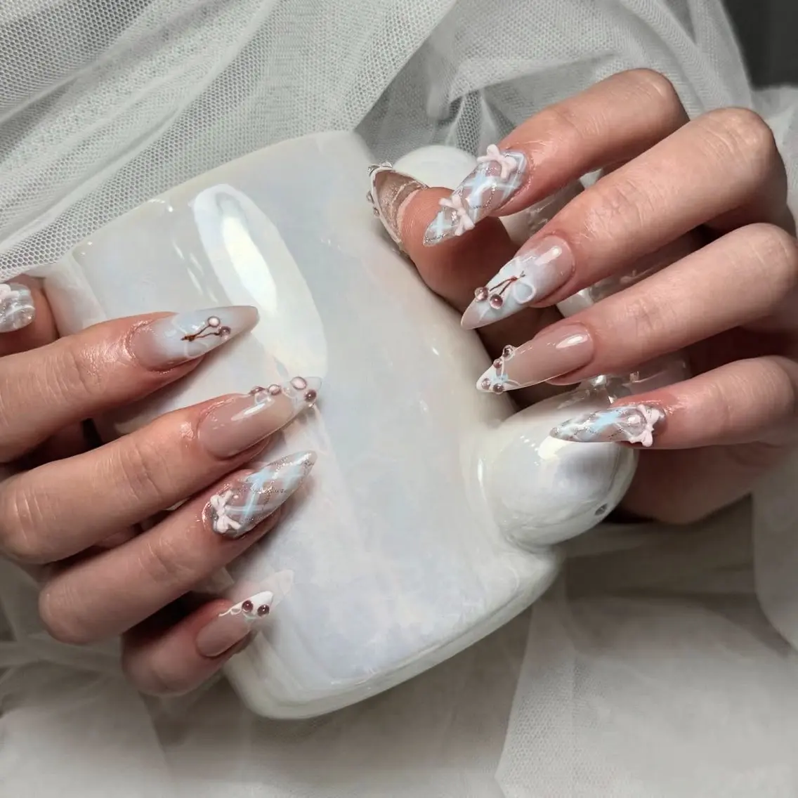 ネイル 長さ出し フレンチネイル 韓国ネイル マグネットネイル ミラーネイル ハンドネイル Kiwami nailsalonのネイルデザイン
