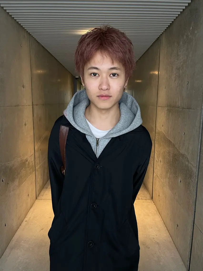 ショート カラー ベージュカラー ブリーチ ピンクカラー ピンクベージュ ヘアカラー musiiik ryukiのヘアスタイル