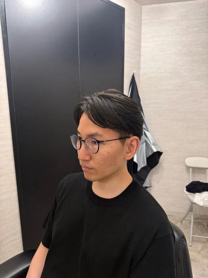 ミディアム 佐藤 瑛太のヘアスタイル
