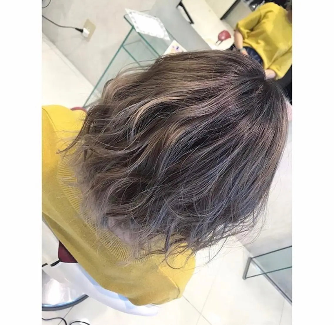 ショート カラー 【育休中】EARTH 荒井店HARUNAのヘアスタイル