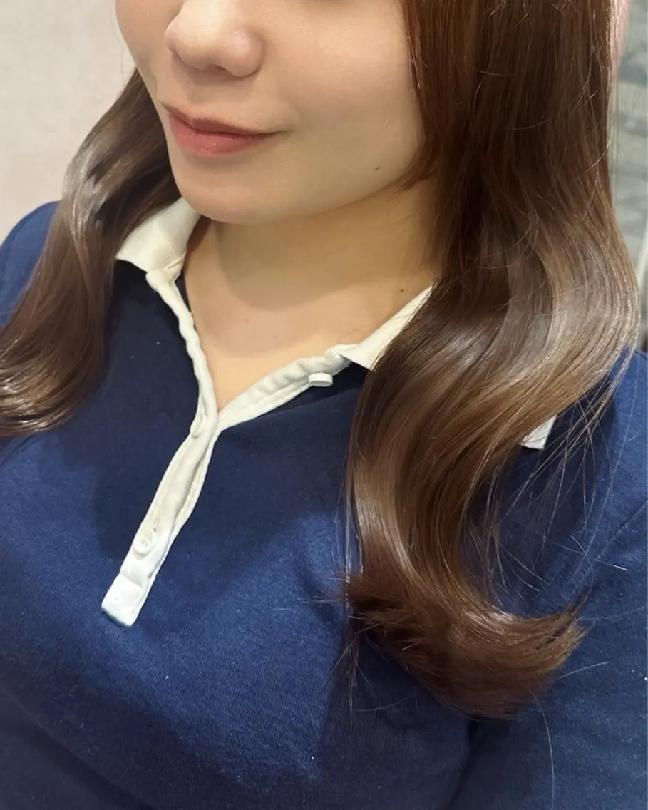 セミロング カット ヘッドスパ レイヤーカット/ 艶 カラー/Manakaのヘアスタイル