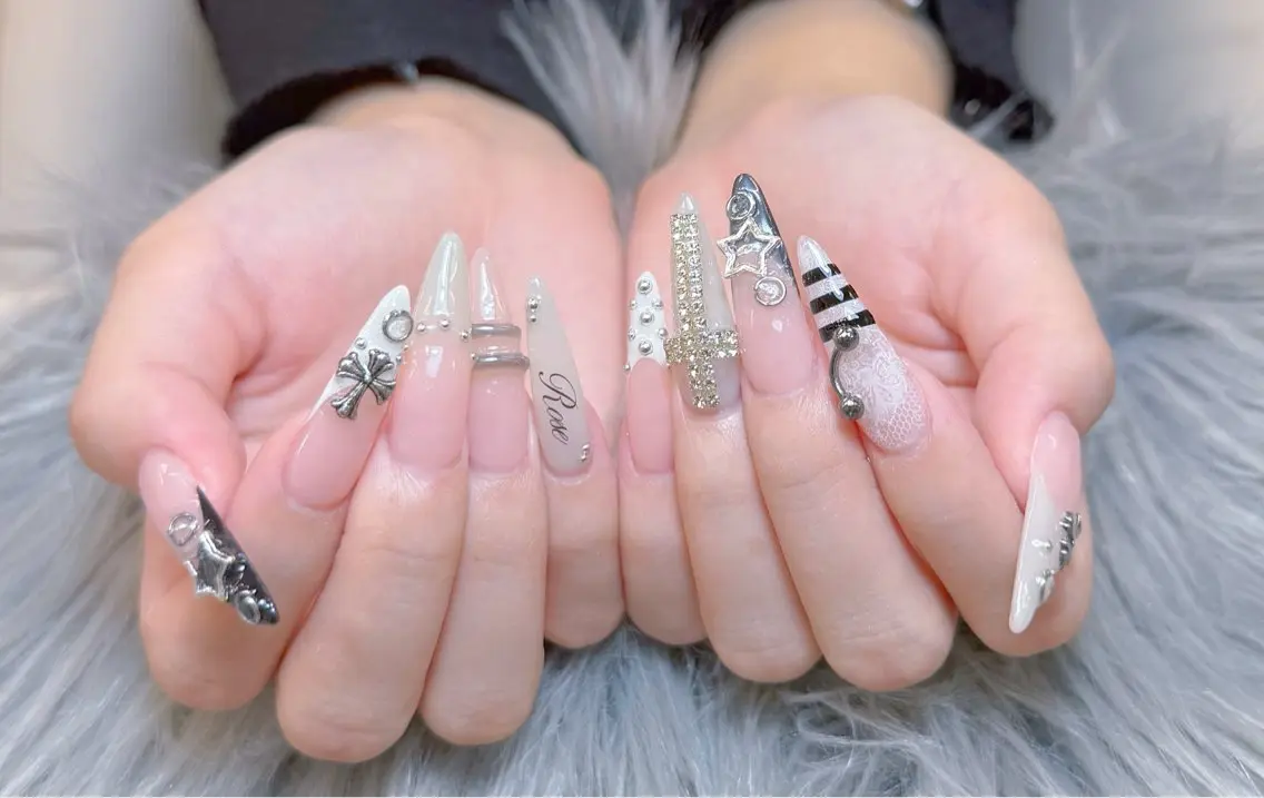 ネイル ハンドネイル ハンドケア Anh Nail 歌舞伎町のネイルデザイン