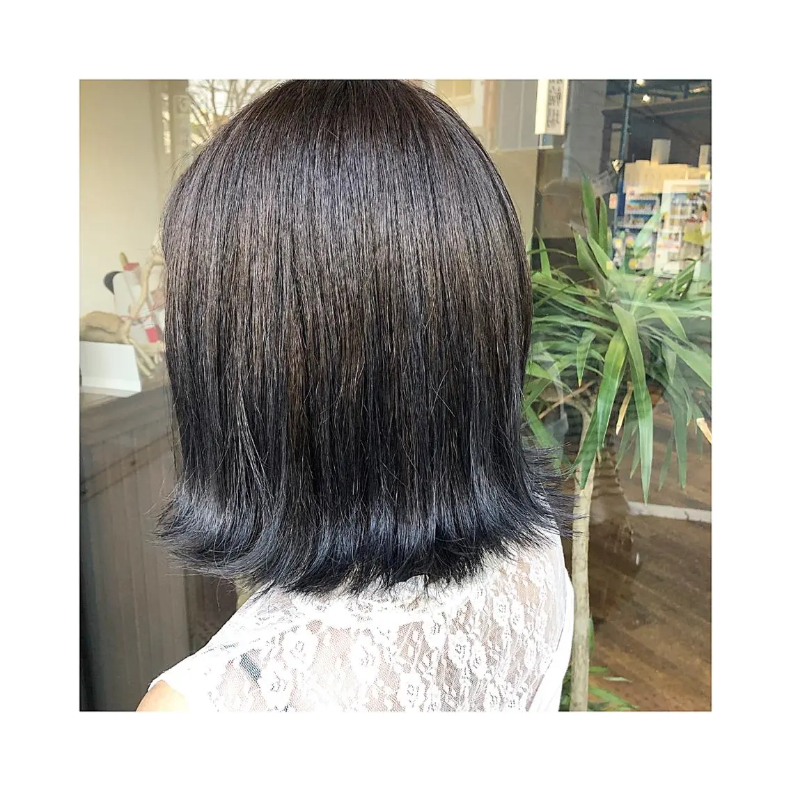 ショート カラー アッシュ ブルーカラー ブルージュ 外ハネヘア ◇おの あすか◇のヘアスタイル