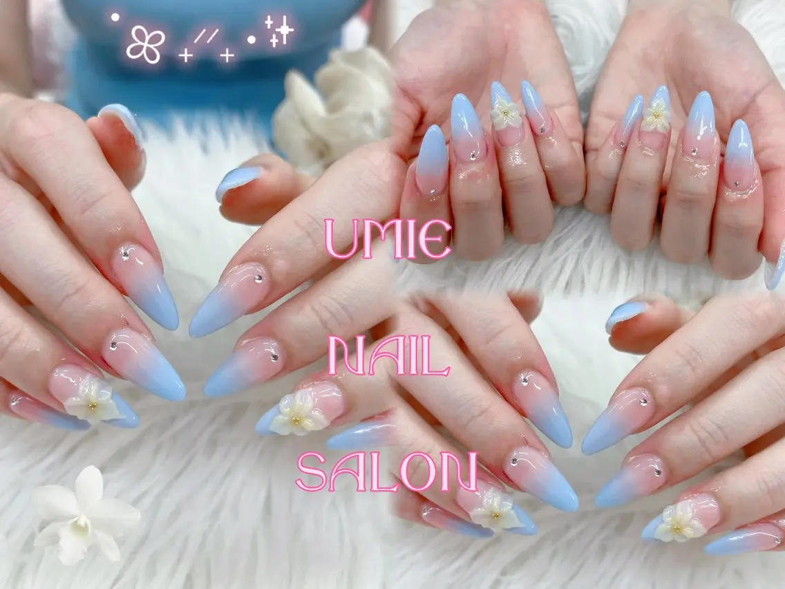 ネイル フットネイル フレンチネイル グラデーション キラキラネイル 韓国ネイル UMIE NAIL SALONのネイルデザイン