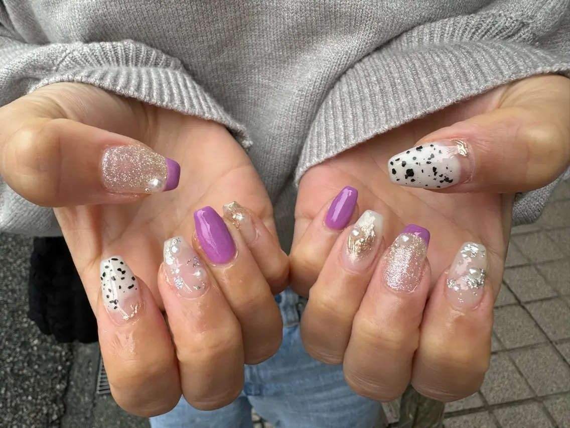 ネイル LAVISH 大和店 emi･:*+のネイルデザイン
