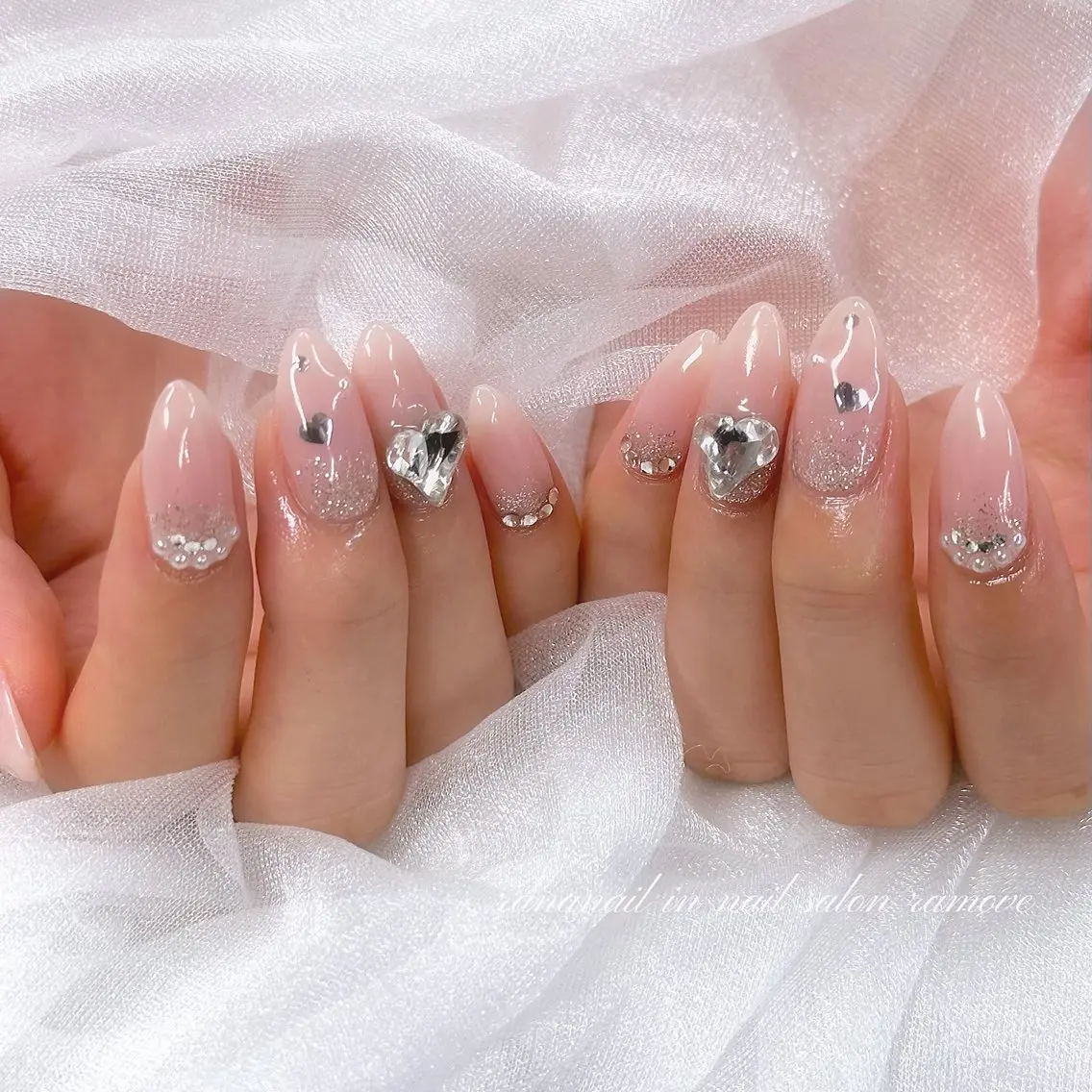 ハンド💅✨️120分やり放題✨️(持ち込み画像OK◎)【オフ無】《パラジェル変更可能》の写真