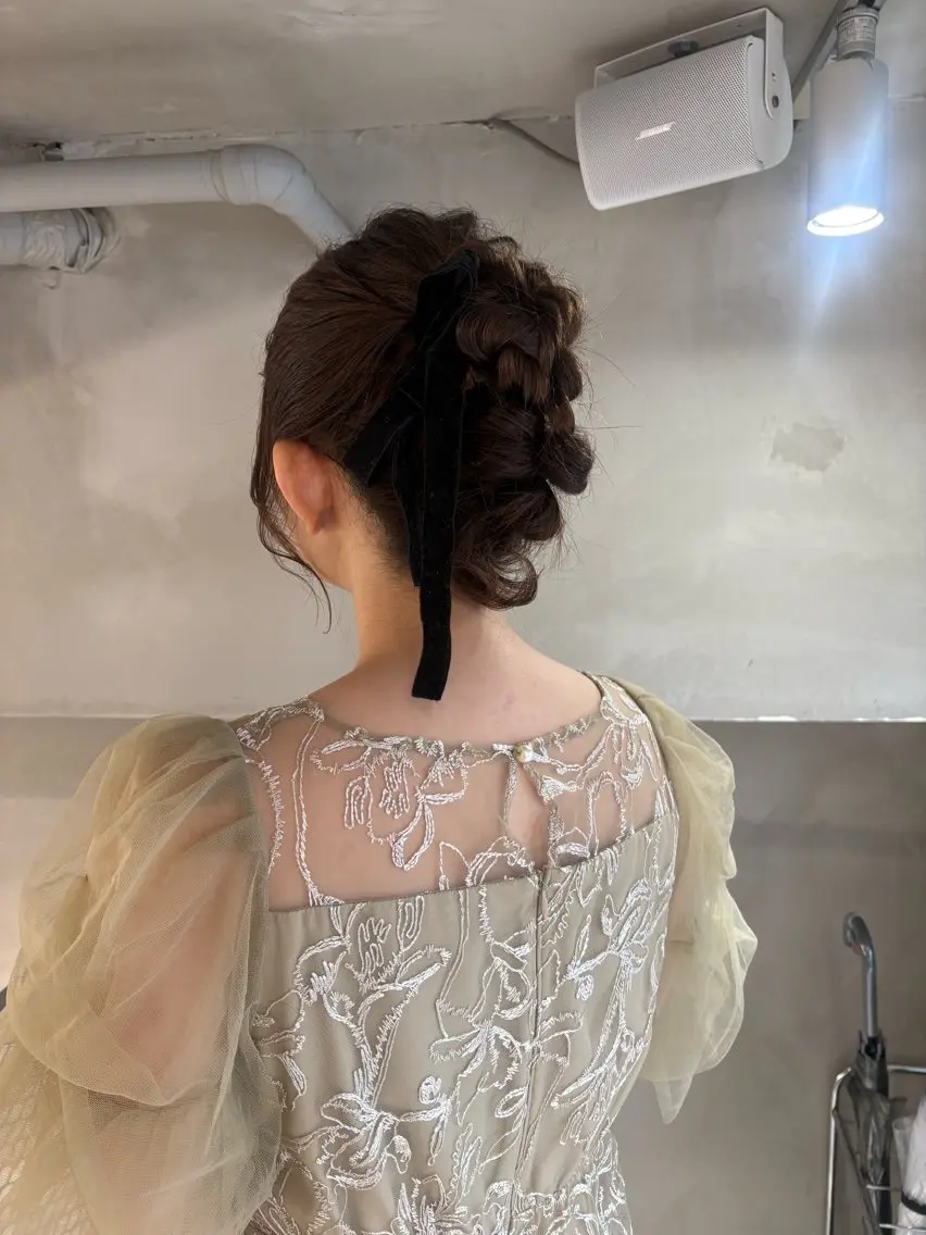 セミロング ヘアアレンジ ヘアセット 透明感カラー🫧 nanohaのヘアスタイル