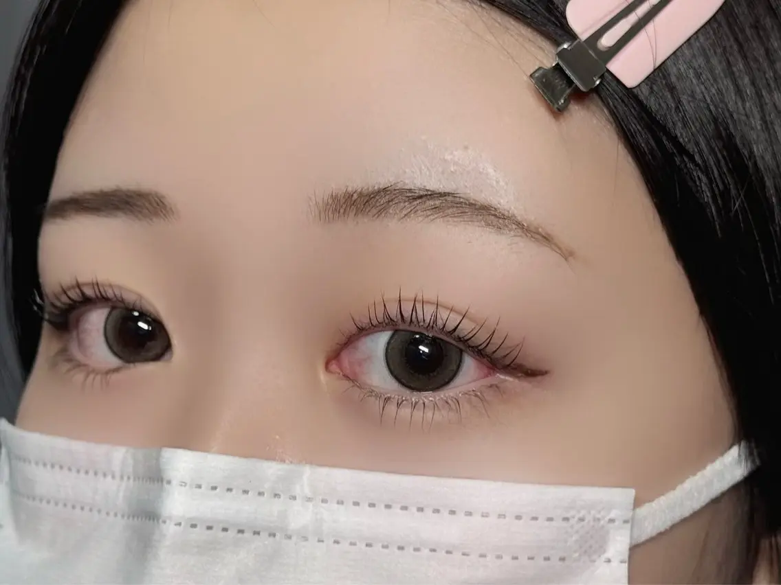 上下  まつげパーマorパリジェンヌ+眉WAXの写真