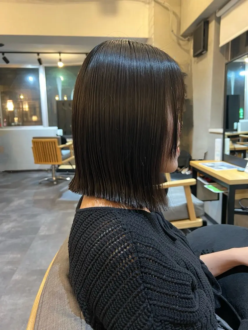 ミディアム 切りっぱなしボブ ボブ カット raugh 谷山 楓のヘアスタイル