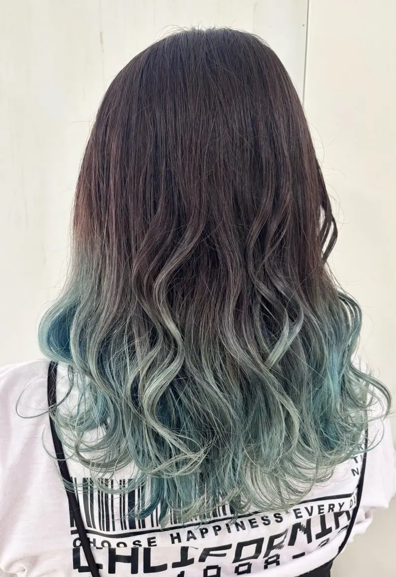 ロング カラー 古川 琴美のヘアスタイル