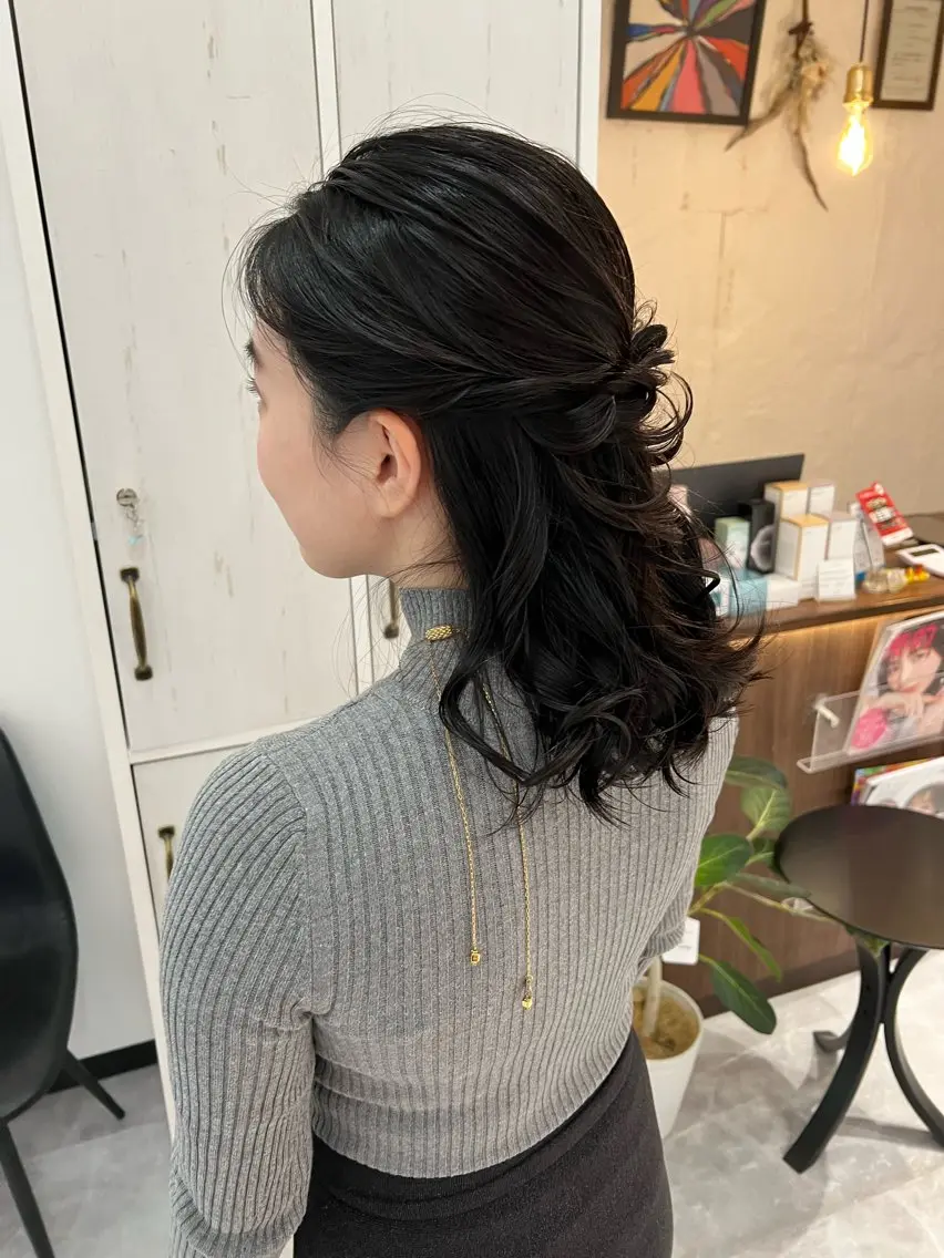 ミディアム カラー ヘアアレンジ ハーフアップ 「sumi」 AMIのヘアスタイル