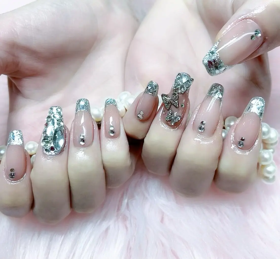 ネイル ハンドネイル MoonNail ユリ🌸のネイルデザイン