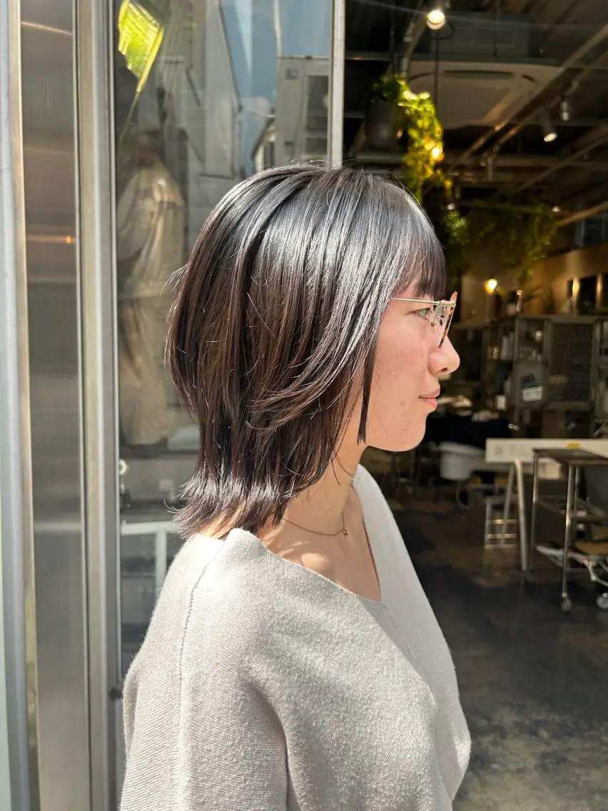 ミディアム ウルフカット 橋本 彩音のヘアスタイル
