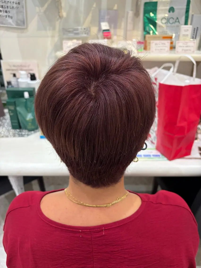 ショート カラー ヘアカラー 志村 梨帆のヘアスタイル