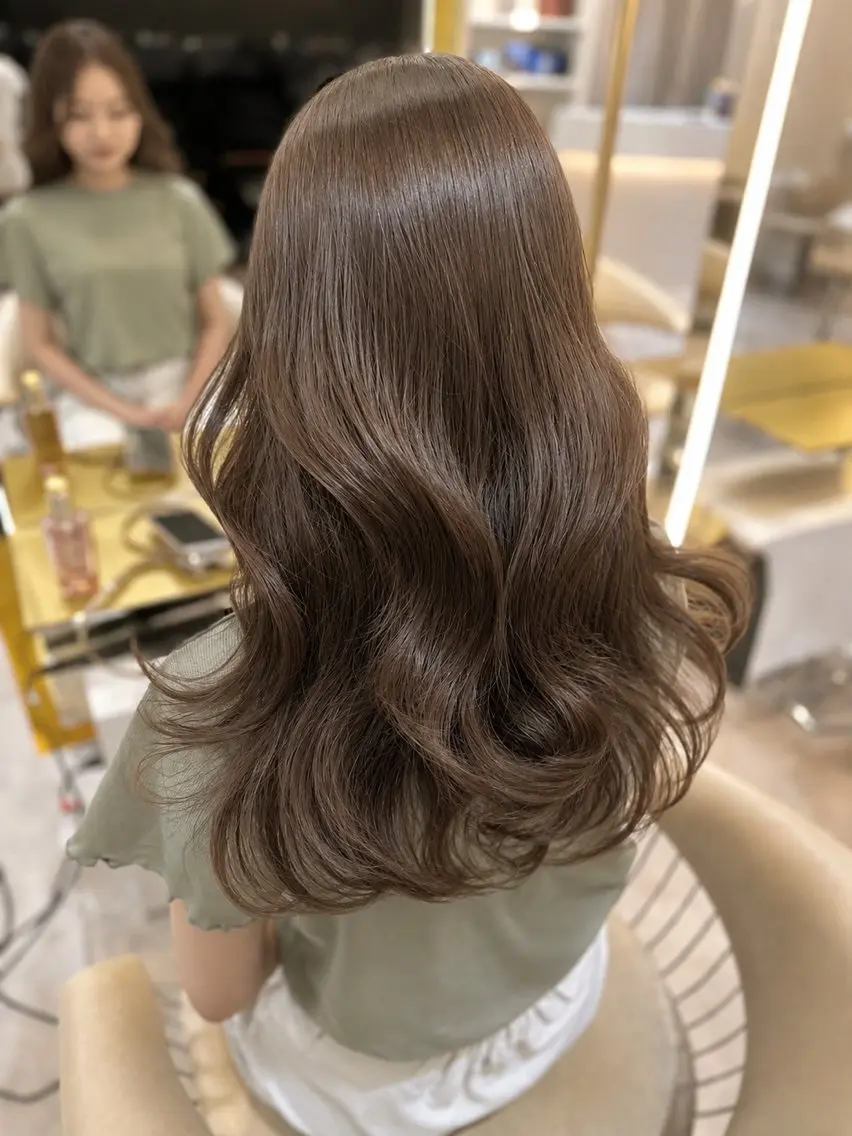 ロング カラー カット ヘアカラー トリートメント Akane レイヤー/艶カラーのヘアスタイル