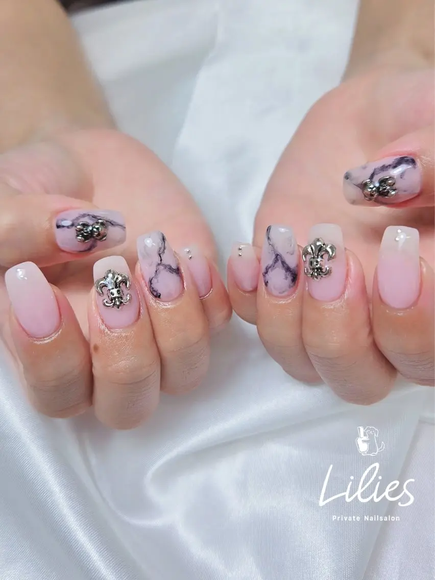 ネイル ハンドネイル Nailsalon Liliesのネイルデザイン