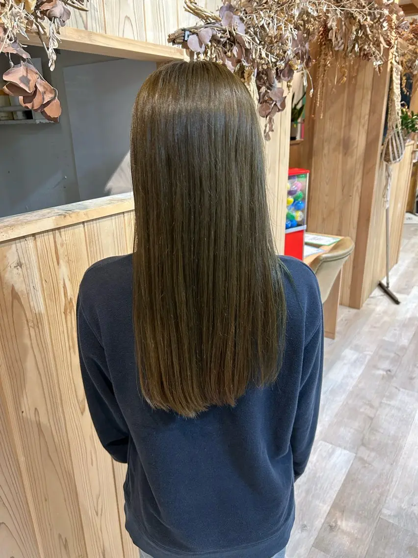 ロング ヘアカラー トリートメント 清原 里菜のヘアスタイル