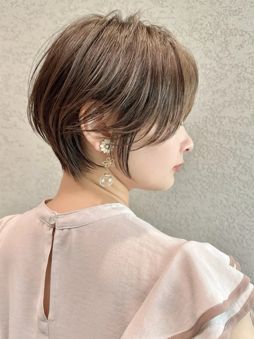 ショート カラー カット 美髪縮毛矯正✨🫧 レイヤー川村利幸のヘアスタイル