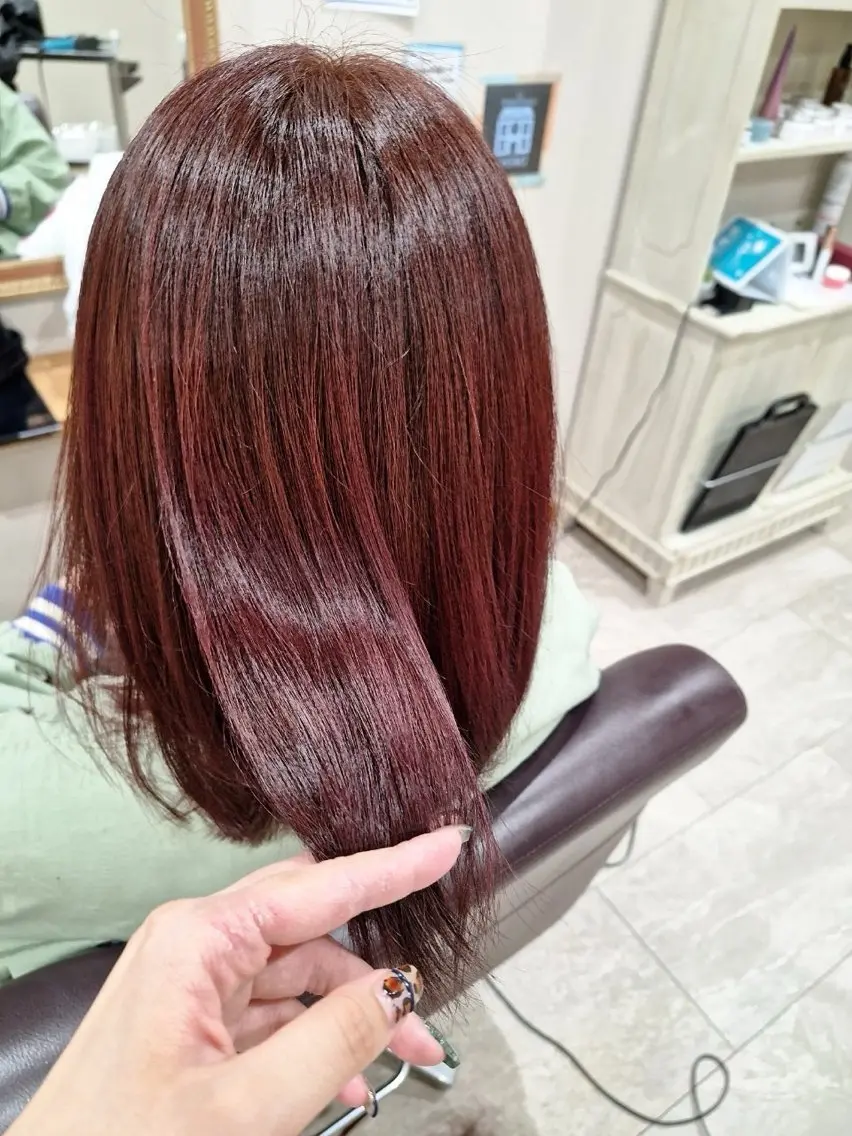 カラー 伊藤 海莉のヘアスタイル