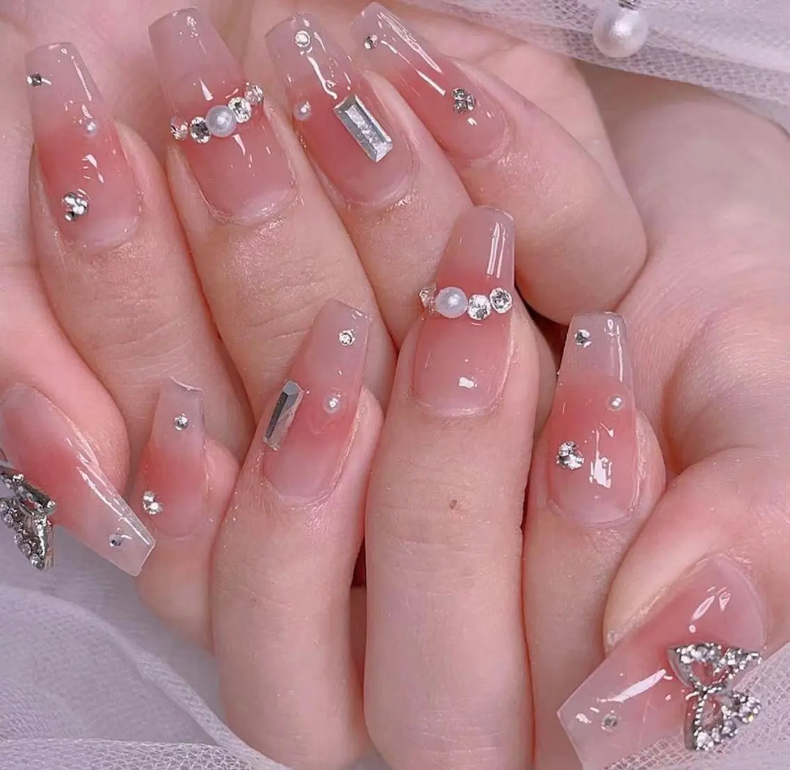 ネイル キラキラ🌸🌸🌸 nail ⭐️✨のネイルデザイン