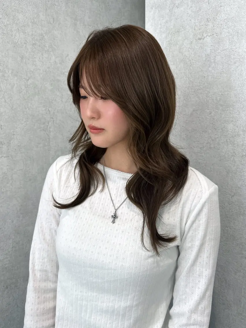 セミロング カラー カット ヘアカラー トリートメント 韓国レイヤーカット/ 艶カラー/ noaのヘアスタイル
