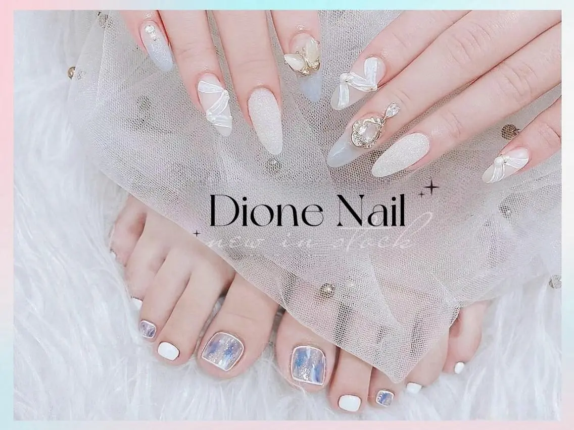 ネイル ハンドネイル フットネイル Dione ネイル専門店のネイルデザイン