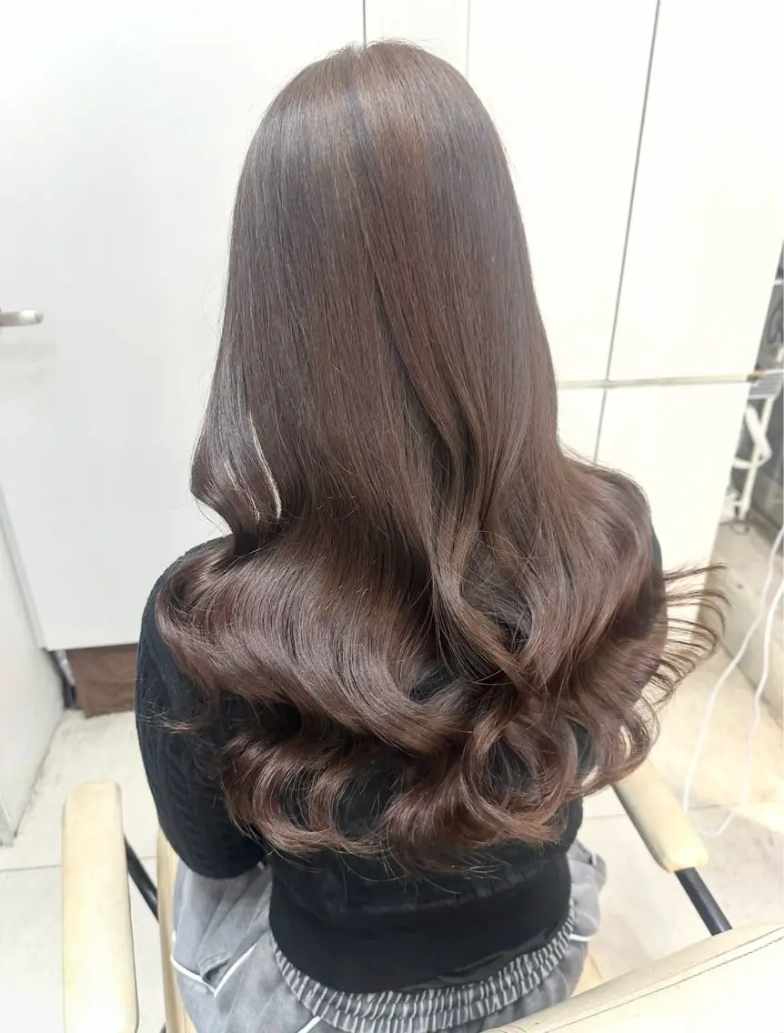 乾かすだけで決まる💫 コテ巻き風パーマ+カット+高保湿🫧treatment 🎀の写真