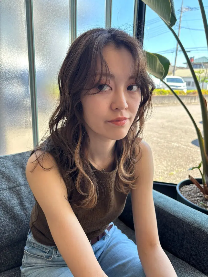 セミロング カット ヘアカラー トリートメント 高橋 朝露のヘアスタイル