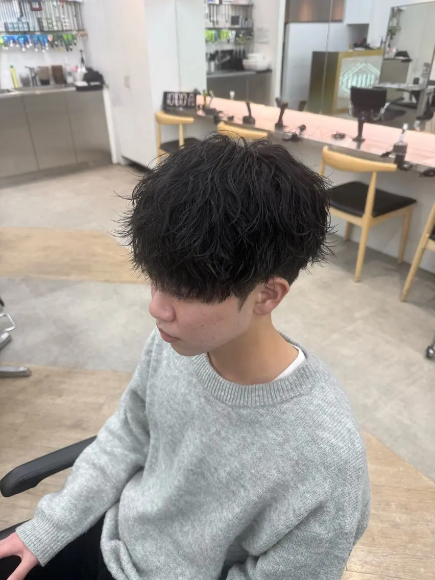 パーマ メンズ 深谷 侑亮のヘアスタイル