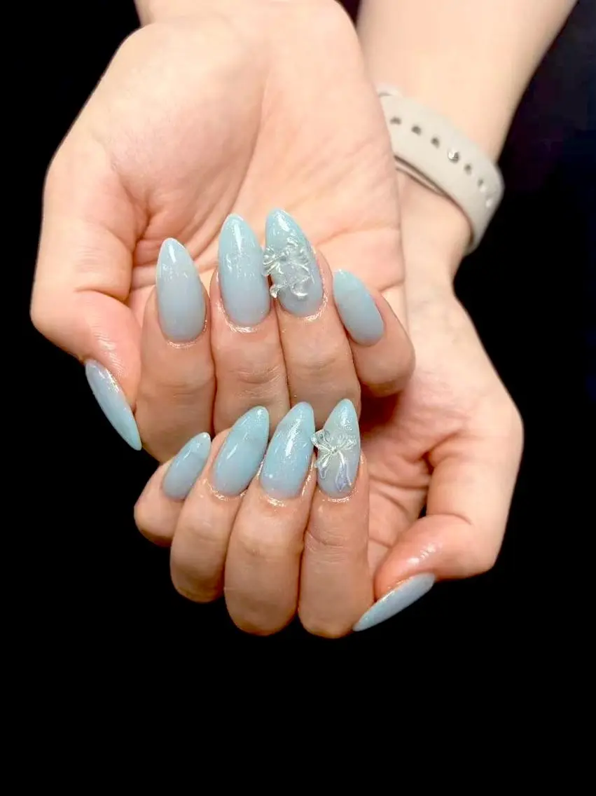 ネイル ハンドネイル ハンドケア ongles chicのネイルデザイン