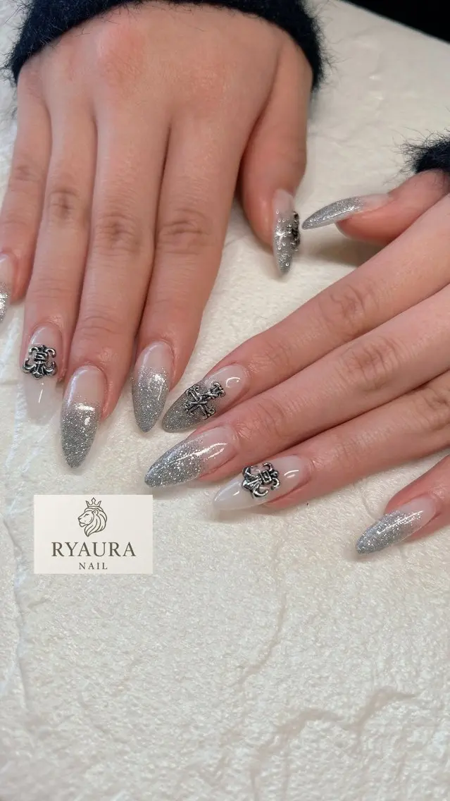 ネイル 長さ出し グラデーション ラメ(グリッター) ラメグラデーション RYAURA NAILのネイルデザイン