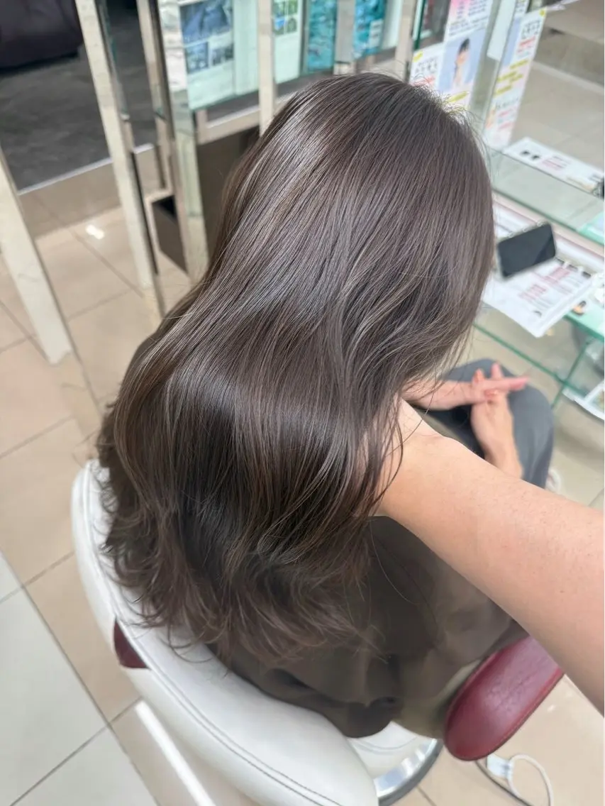 カラー パーマ 神品 幸音のヘアスタイル
